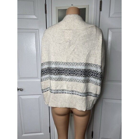 Chaser Fair Isle Drop Shoulder Over Sized Button Sweater in Natural Sz S NWOT - Picture 6 of 10